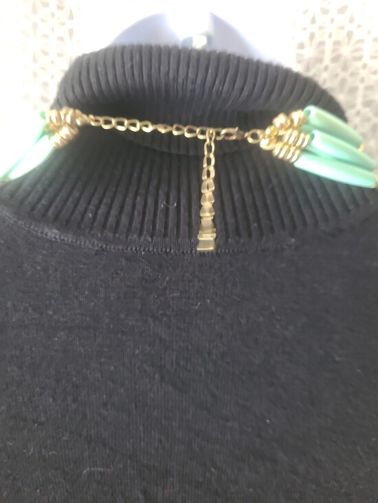 Necklace - Picture 5 of 6